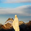 Madonna na pico espejo i w tle pico humboldt